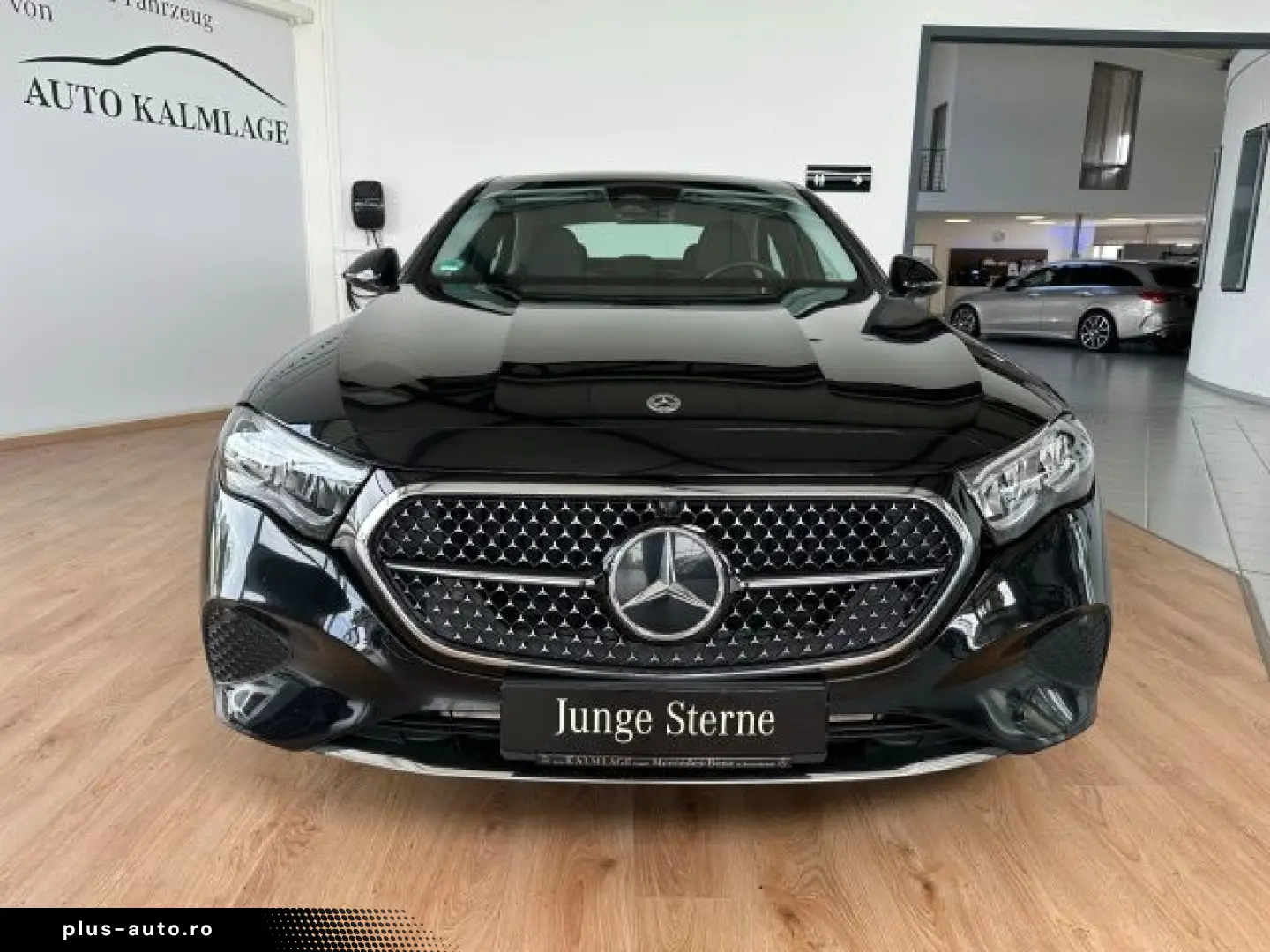 MERCEDES-BENZ E 220 d Avantgarde PANORAMA DISTRONIC &hellip;