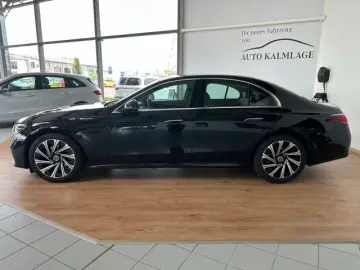 MERCEDES-BENZ E 220 d Avantgarde PANORAMA DISTRONIC …