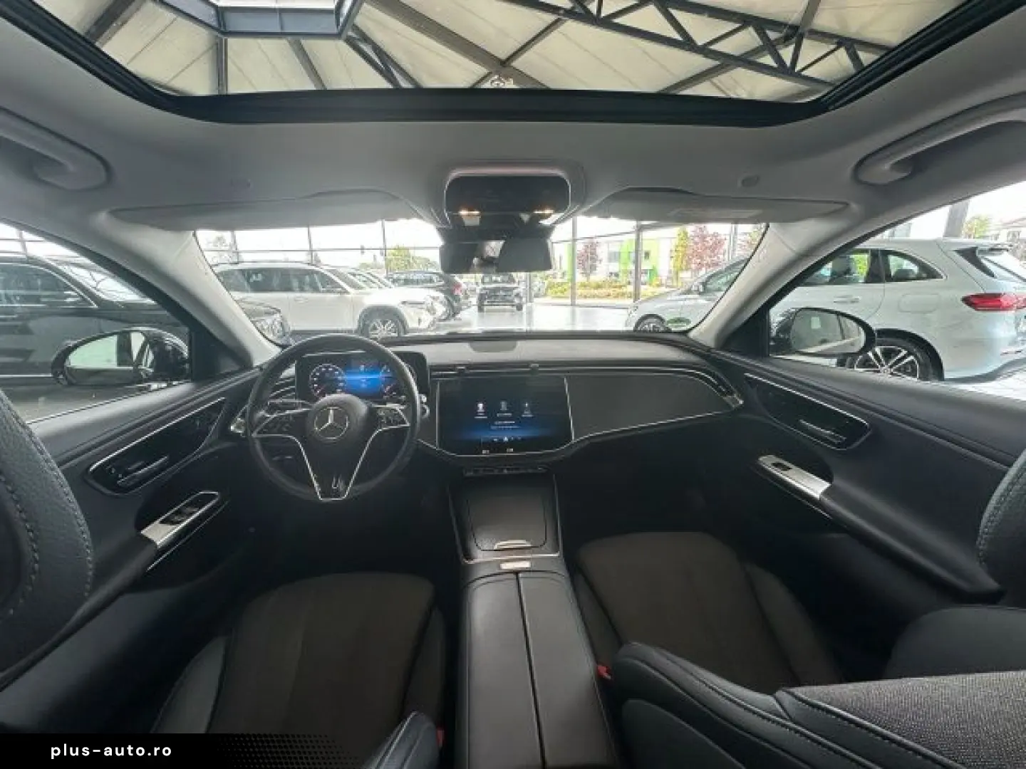 MERCEDES-BENZ E 220 d Avantgarde PANORAMA DISTRONIC &hellip;