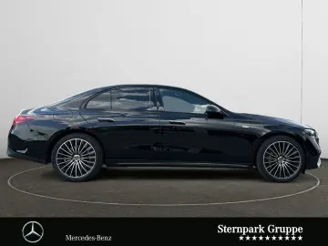 MERCEDES-BENZ E 300 de AMG  Superscreen Pano Airmatic Bur4D