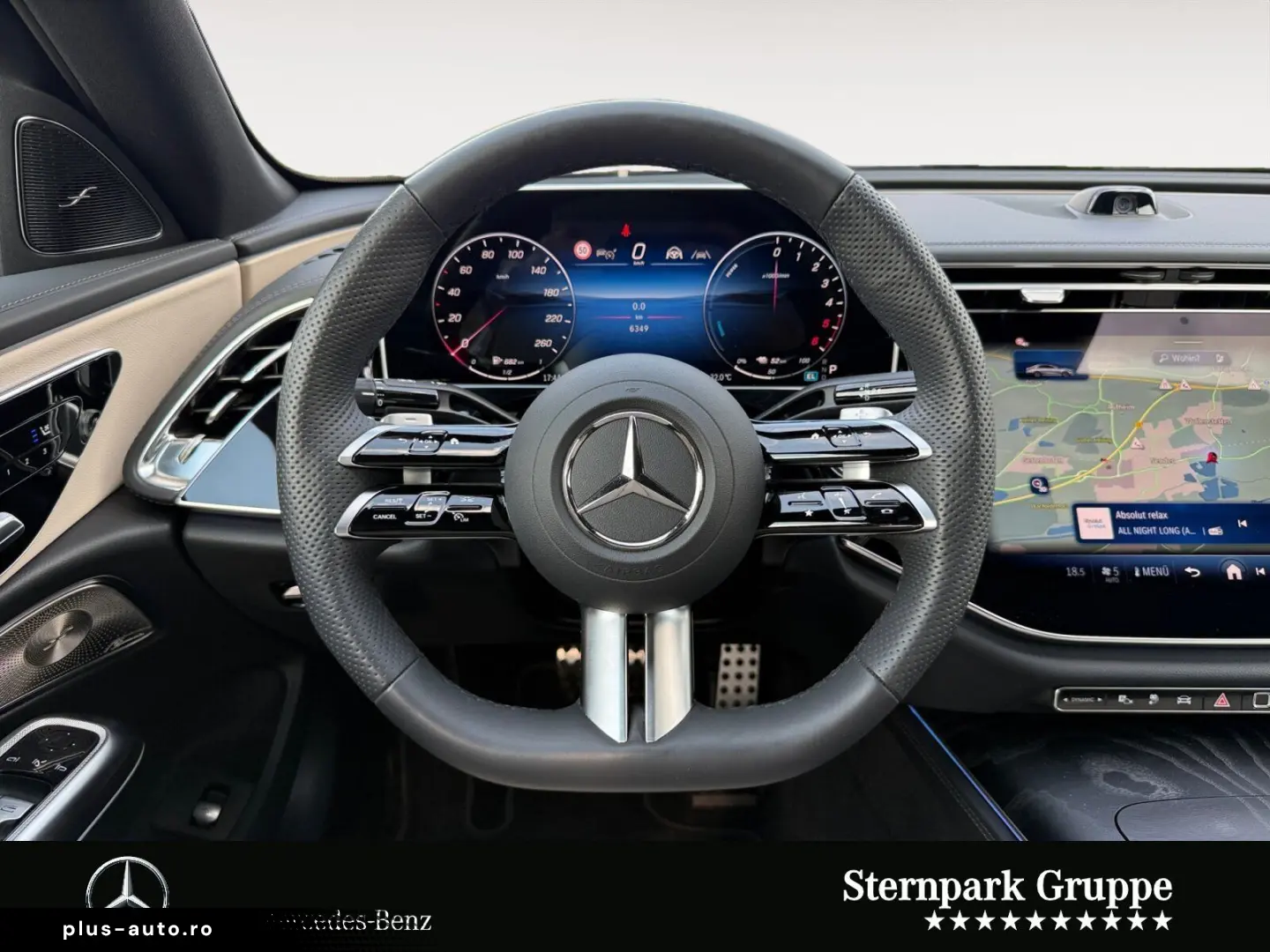MERCEDES-BENZ E 300 de AMG  Superscreen Pano Airmatic Bur4D