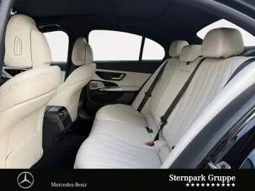 MERCEDES-BENZ E 300 de AMG  Superscreen Pano Airmatic Bur4D