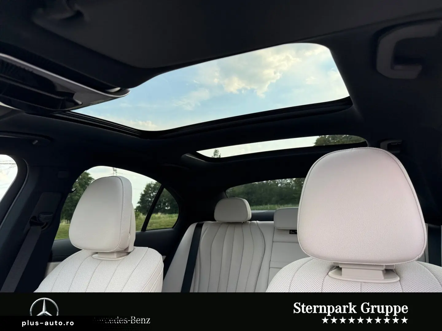 MERCEDES-BENZ E 300 de AMG  Superscreen Pano Airmatic Bur4D