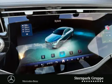 MERCEDES-BENZ E 300 de AMG  Superscreen Pano Airmatic Bur4D