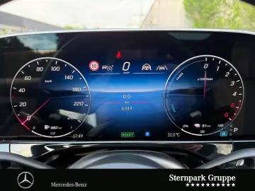 MERCEDES-BENZ E 300 de AMG  Superscreen Pano Airmatic Bur4D