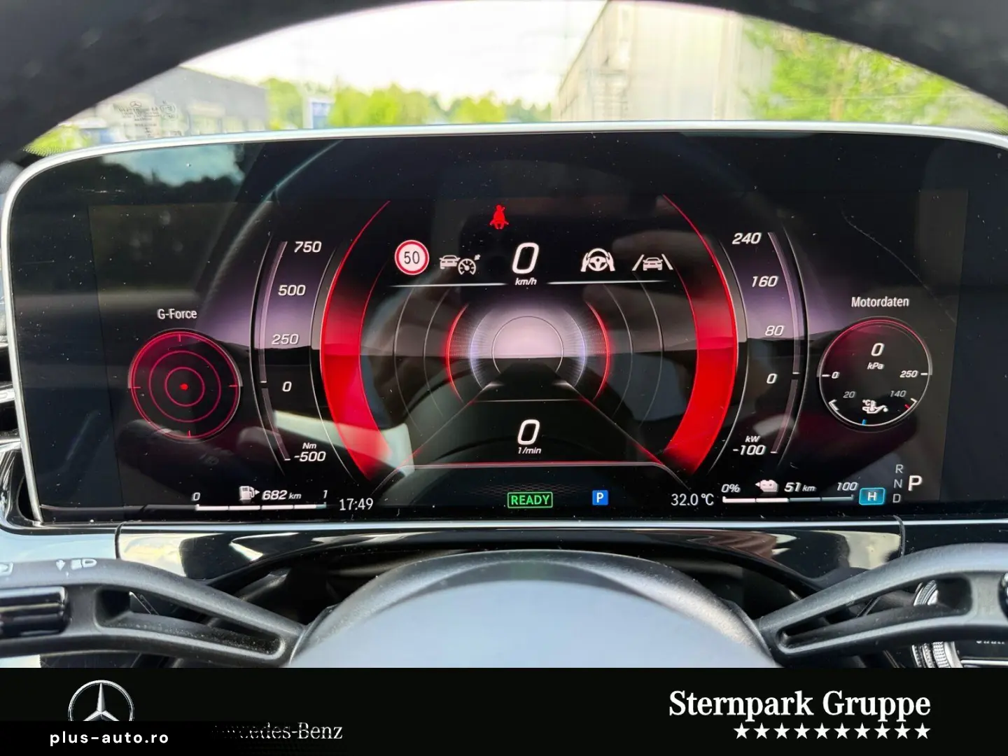 MERCEDES-BENZ E 300 de AMG  Superscreen Pano Airmatic Bur4D