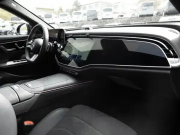 MERCEDES-BENZ E 450 d 4M AMG-Sport Super Pano Burm AHK Night