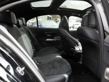 MERCEDES-BENZ E 450 d 4M AMG-Sport Super Pano Burm AHK Night