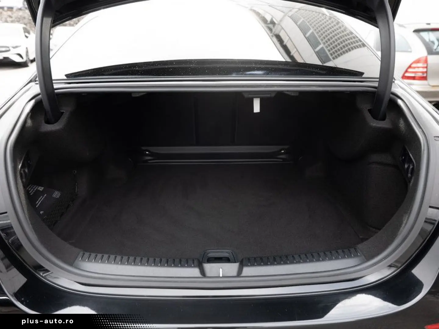 MERCEDES-BENZ E 450 d 4M AMG-Sport Super Pano Burm AHK Night