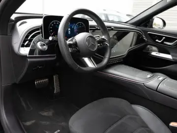 MERCEDES-BENZ E 450 d 4M AMG-Sport Super Pano Burm AHK Night