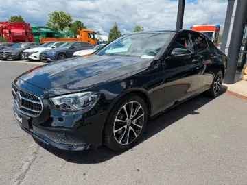 MERCEDES-BENZ E 220 d Avantgarde Night Burm Pano Memory ILS