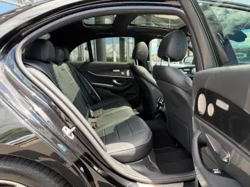 MERCEDES-BENZ E 220 d Avantgarde Night Burm Pano Memory ILS
