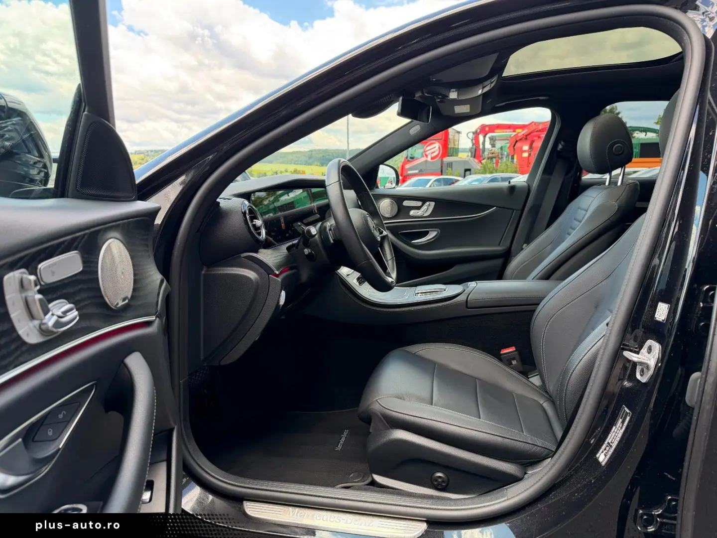 MERCEDES-BENZ E 220 d Avantgarde Night Burm Pano Memory ILS
