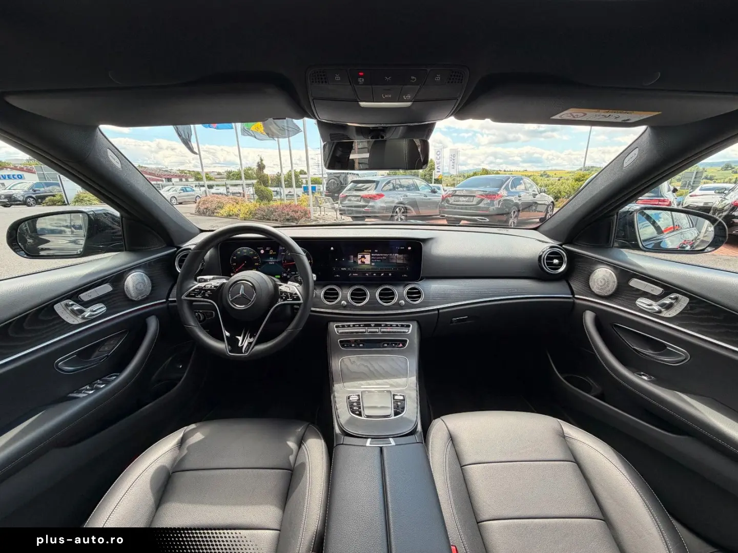 MERCEDES-BENZ E 220 d Avantgarde Night Burm Pano Memory ILS