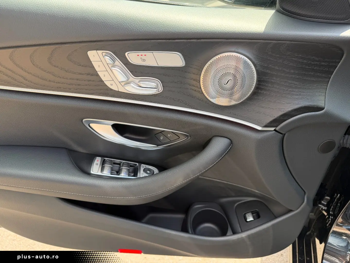 MERCEDES-BENZ E 220 d Avantgarde Night Burm Pano Memory ILS