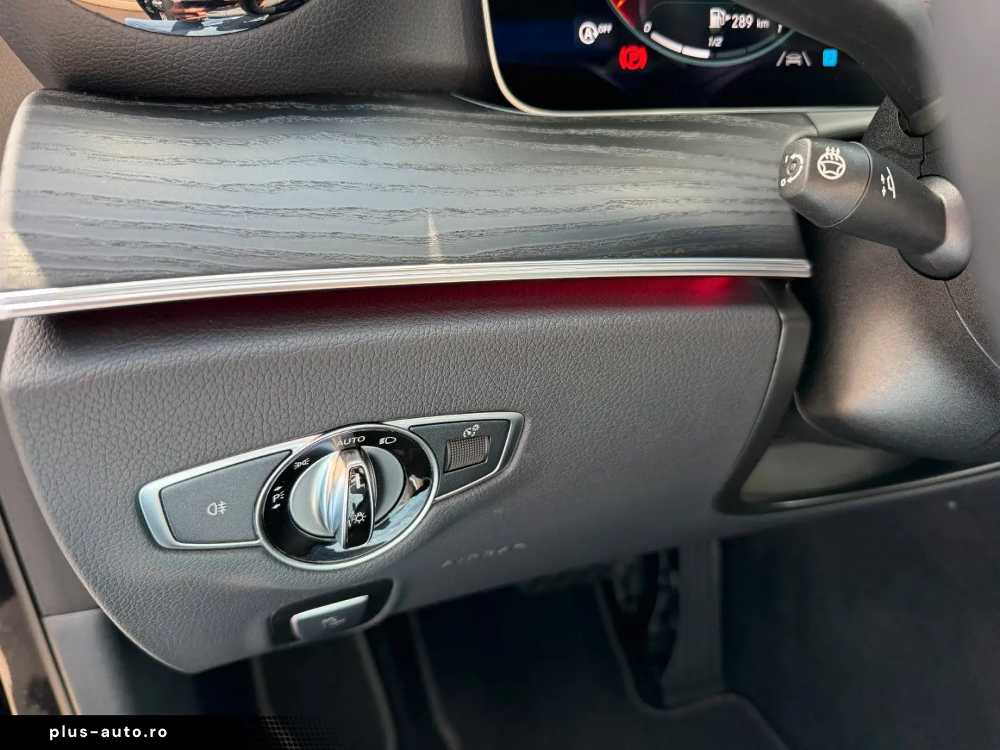 MERCEDES-BENZ E 220 d Avantgarde Night Burm Pano Memory ILS