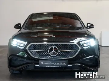 MERCEDES-BENZ E 220 d AMG NIGHT 20  PANO HUD SUPERSCREEN 3D
