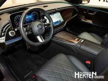 MERCEDES-BENZ E 220 d AMG NIGHT 20  PANO HUD SUPERSCREEN 3D