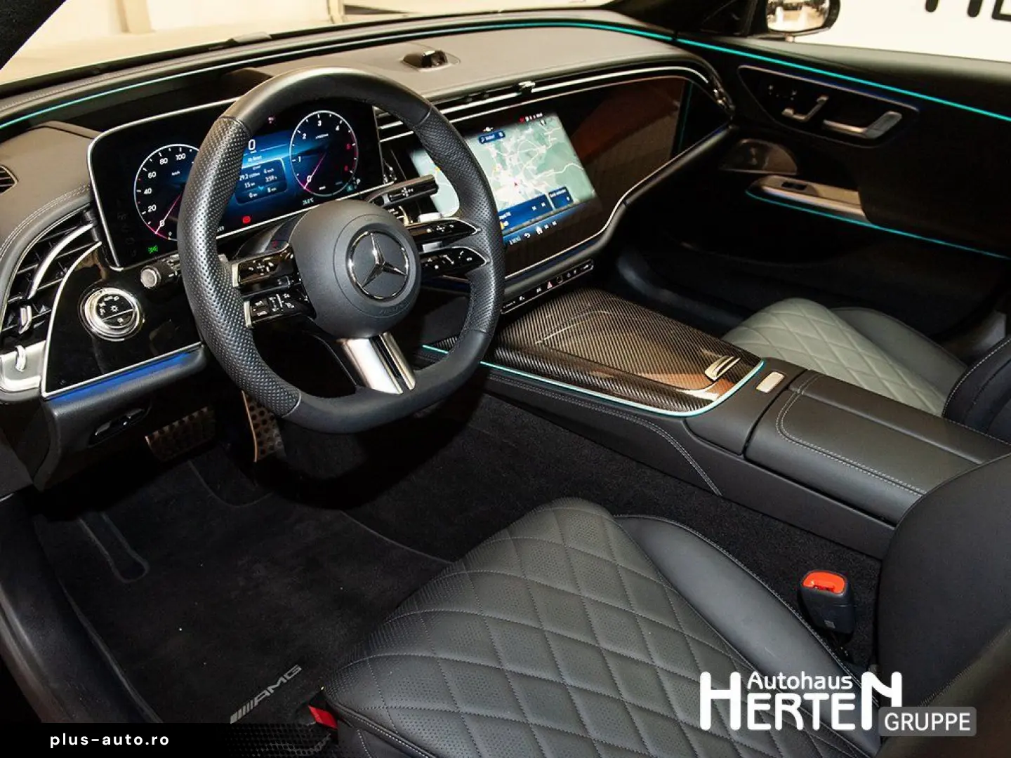 MERCEDES-BENZ E 220 d AMG NIGHT 20  PANO HUD SUPERSCREEN 3D