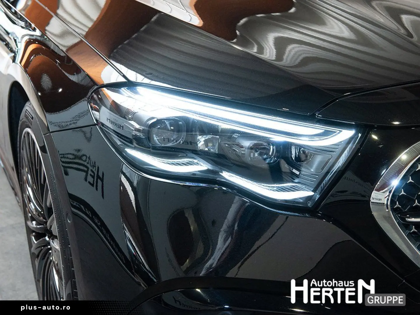 MERCEDES-BENZ E 220 d AMG NIGHT 20  PANO HUD SUPERSCREEN 3D