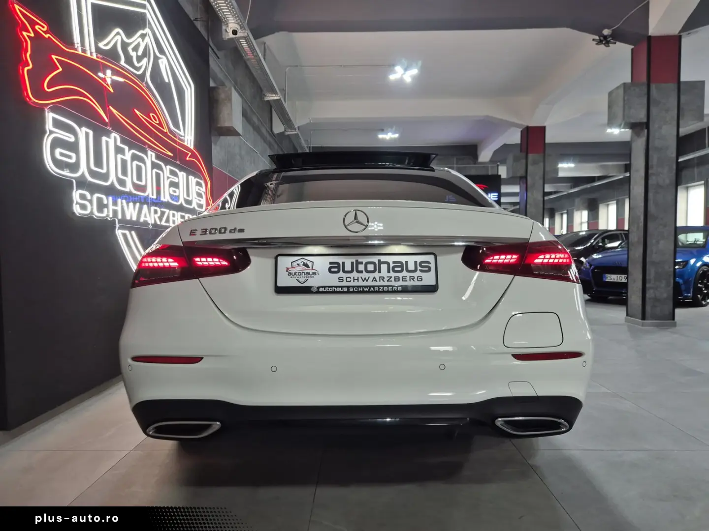 MERCEDES-BENZ E 300 de  AMG-LINE BURMESTER PANO JUNGE STERNE
