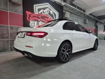 MERCEDES-BENZ E 300 de  AMG-LINE BURMESTER PANO JUNGE STERNE