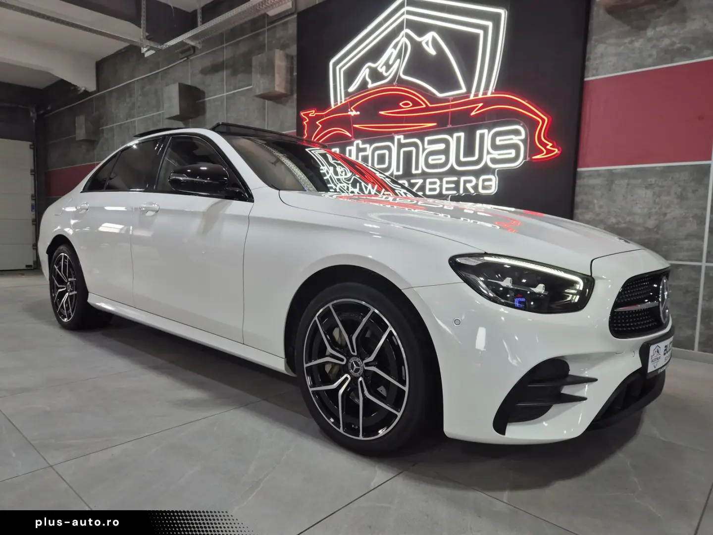 MERCEDES-BENZ E 300 de  AMG-LINE BURMESTER PANO JUNGE STERNE