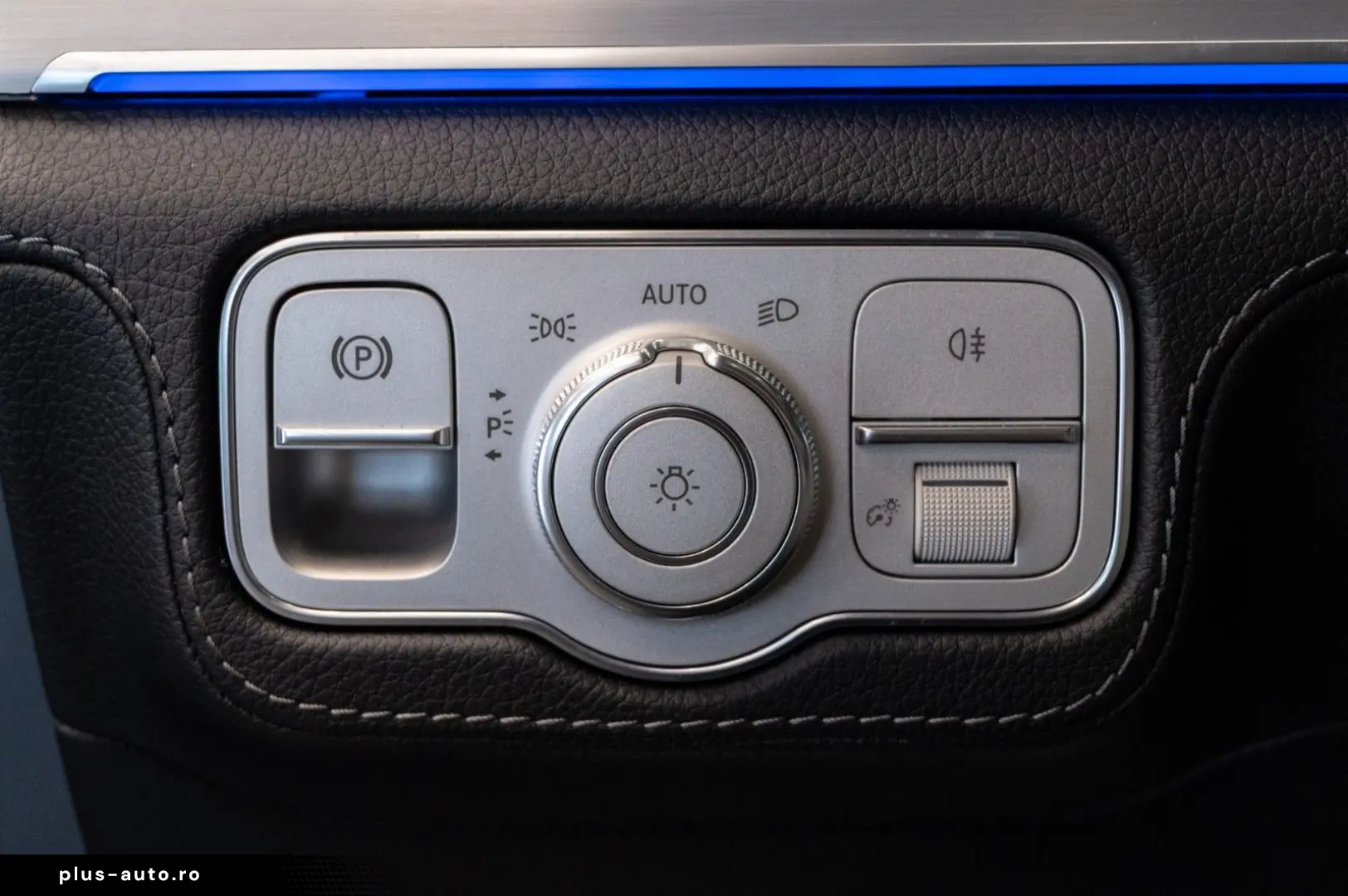 MERCEDES-BENZ GLE 53 Coupe AMG 4M NIGHT-PAKET PANO STDHZ