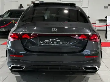 MERCEDES-BENZ E 220 d AMG Premium SUPERSCREEN PANO FULL