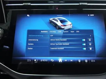 MERCEDES-BENZ E 220 d AMG Premium SUPERSCREEN PANO FULL