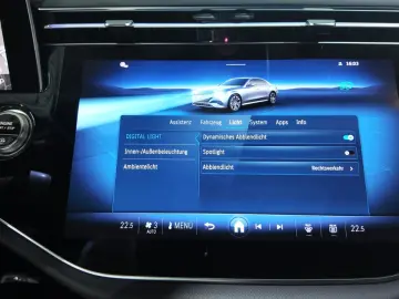 MERCEDES-BENZ E 220 d AMG Premium SUPERSCREEN PANO FULL
