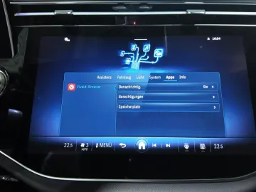 MERCEDES-BENZ E 220 d AMG Premium SUPERSCREEN PANO FULL