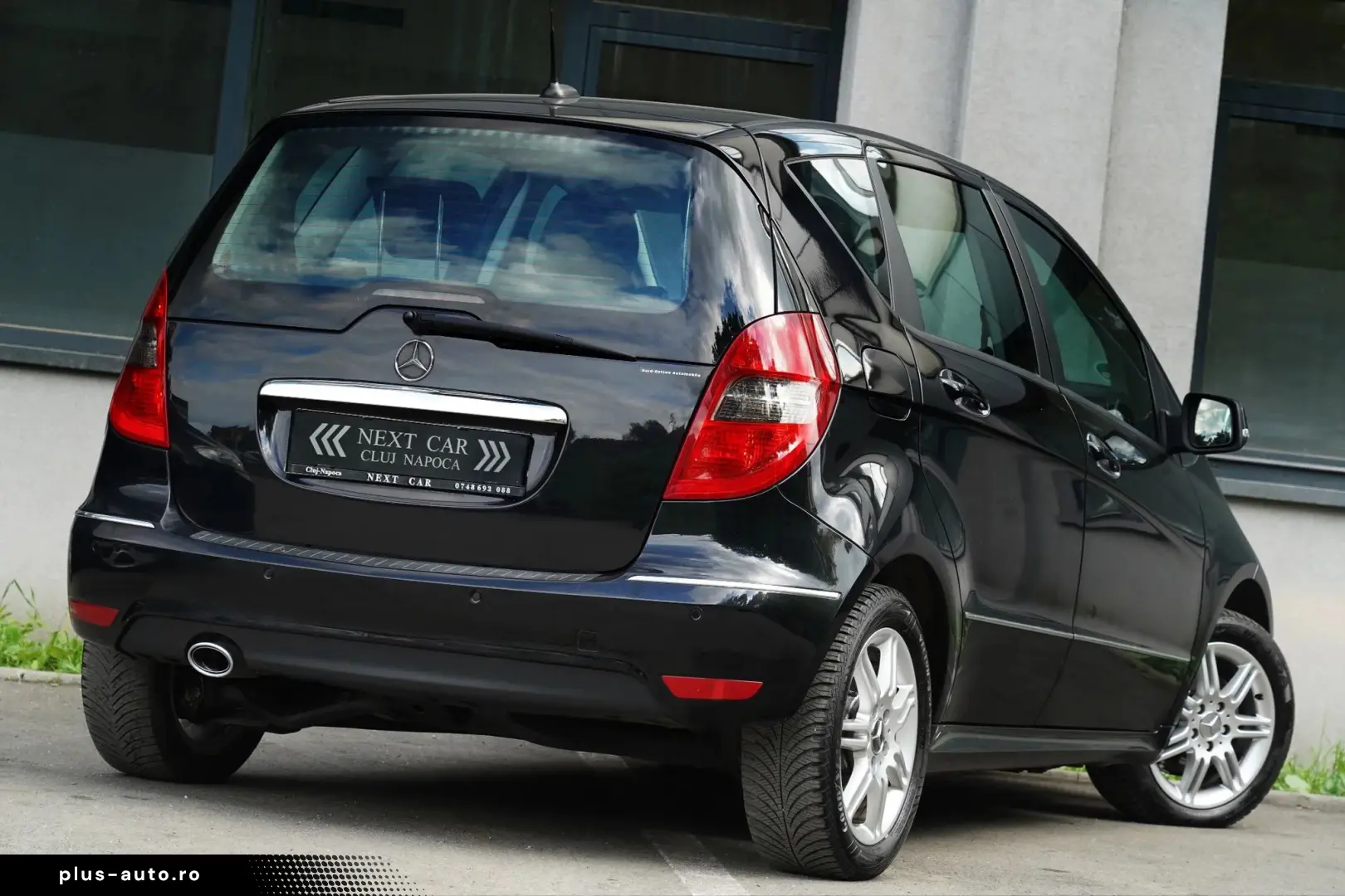 Mercedes-Benz A-180