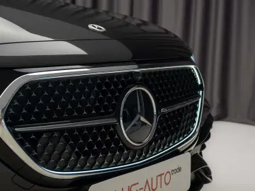 Mercedes-Benz E 300e AMG