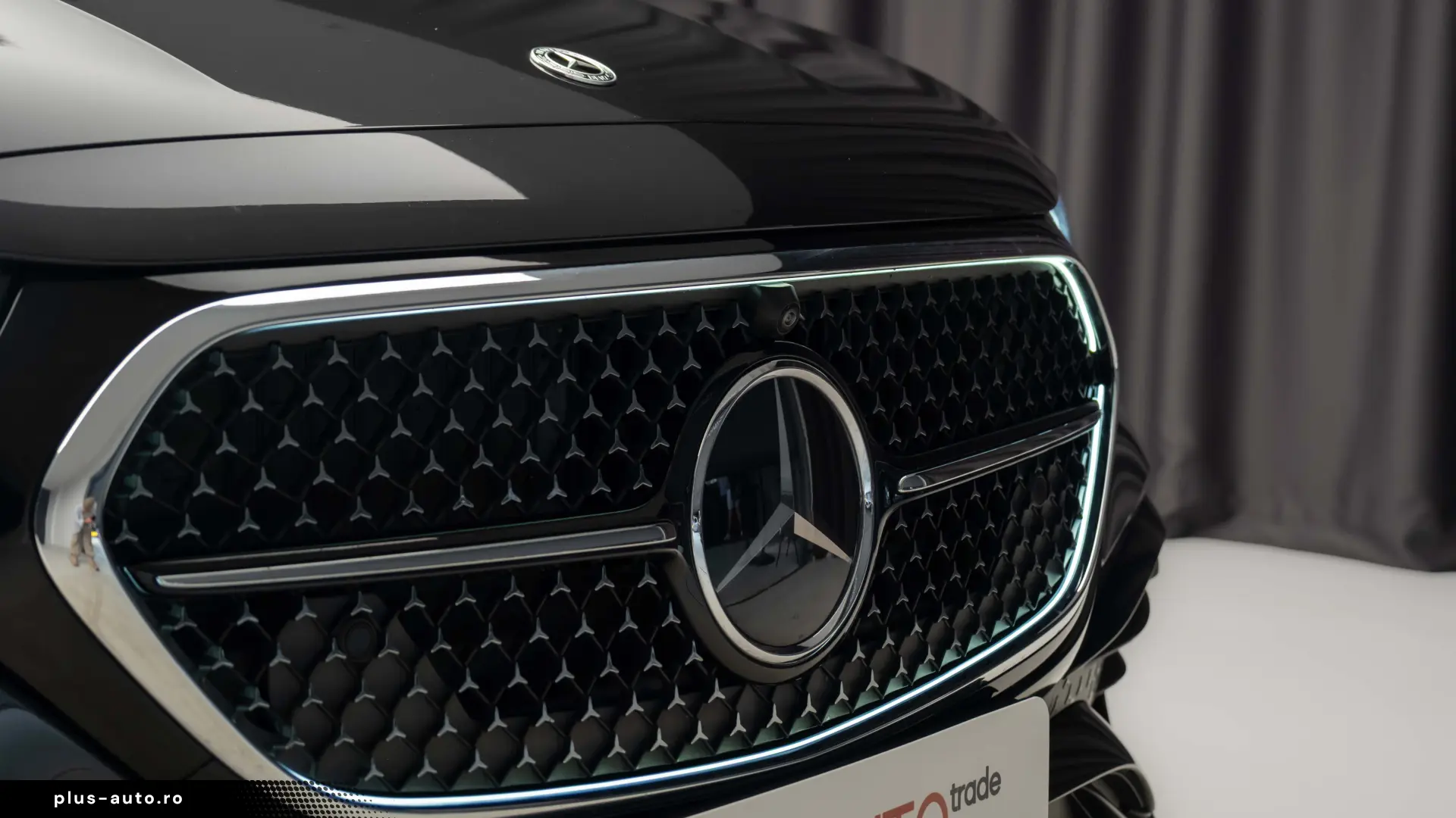Mercedes-Benz E 300e AMG