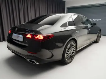 Mercedes-Benz E 300e AMG