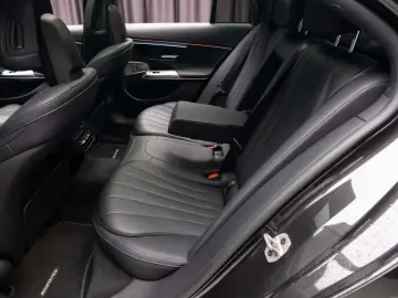 Mercedes-Benz E 300e AMG