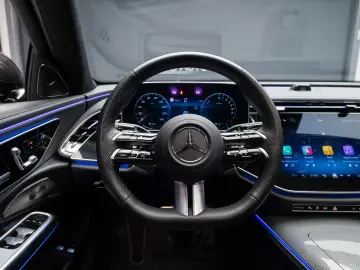 Mercedes-Benz E 300e AMG