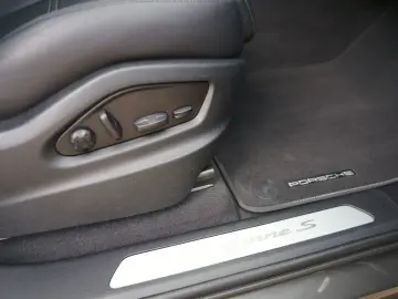 PORSCHE Cayenne Coupe S E-Hybrid  HD-MATRIX HLA INNO