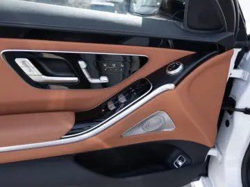 MERCEDES-BENZ S 350 d 4M AMG-Sport Pano Burm Sitzklima Stdhz