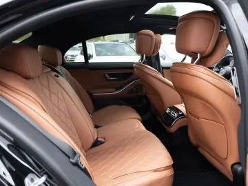 MERCEDES-BENZ S 450 d 4M AMG-Sport Pano Burm Sitzklima Stdhz