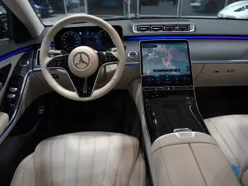 MERCEDES-BENZ S 350d AIRMATIC PANO MULTIBEAM SOFT-CL…