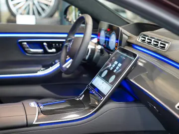 MERCEDES-BENZ S 350 d 4M AMG Line lang rubellit Exkl…