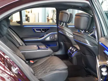 MERCEDES-BENZ S 350 d 4M AMG Line lang rubellit Exkl…