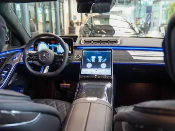 MERCEDES-BENZ S 350 d 4M AMG Line lang rubellit Exkl…