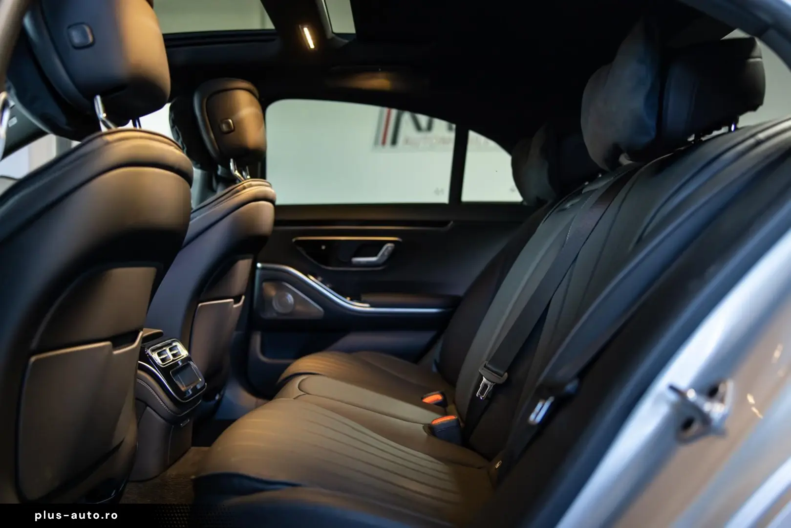 MERCEDES-BENZ S 450e AMG Line DIGITAL PANO NIGHT BURMESTER
