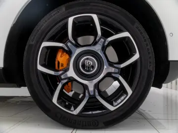 Rolls-Royce Cullinan Black Badge