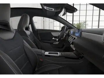 MERCEDES-BENZ CLA 180 Coupé AMG MBUX 360  M-LED Pano…