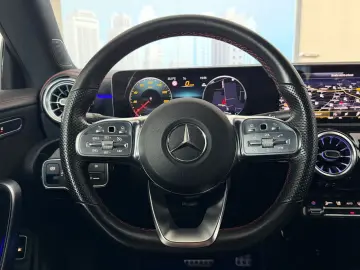 MERCEDES-BENZ CLA 250e 8G 3x AMG PANO 360 HEAD UP LE…