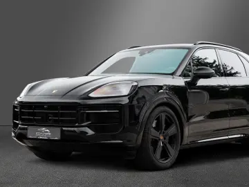 PORSCHE Cayenne GTS UPE186TEUR PDCC Burmester Luft PANO